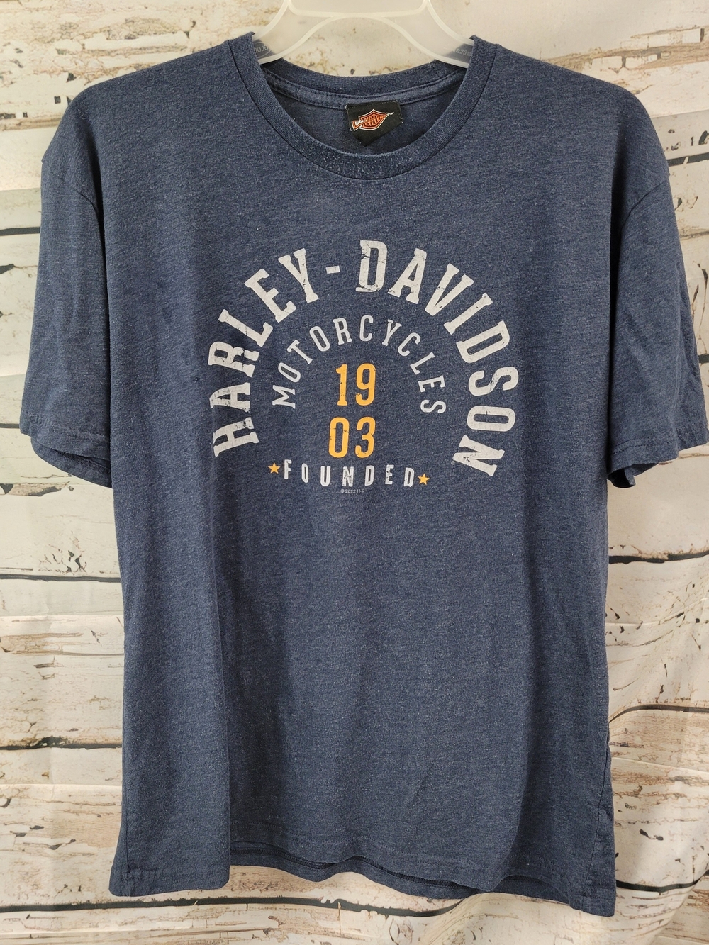 Harley-Davidson Winnipeg Manitoba Legendary Motorcycle Graphic T-Shirt